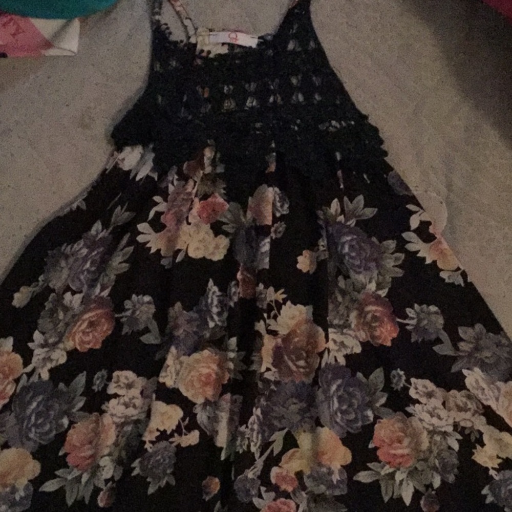 Spaghetti strap flower top